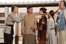 广东十虎之一的周泰痴心练武，竟想拜九岁的黄飞鸿为师，苏灿笑了视频封面