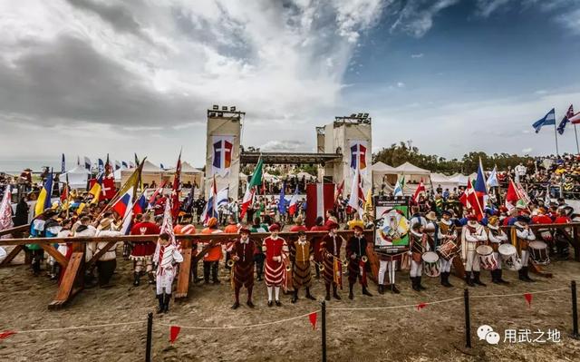 铠甲勇士之激战游戏(这是最原始最残酷的格斗赛)