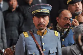 冯巩的老爷爷官居总统，爷爷是巨富，父亲是高官视频封面