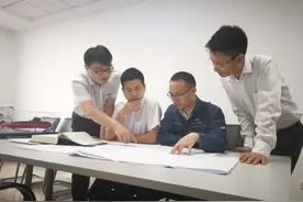 直播集锦｜85后铸“舰”师：为国铸舰 不忘初心视频封面