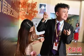 汶川地震“小英雄”林浩长大成人踏上演艺之路图片