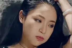 男子掏出二百块给女子 女子立马改变态度视频封面