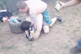 邻家小鲜肉为博红颜一笑壮胆挑战威猛大叔！结果面子里子全丢了视频封面