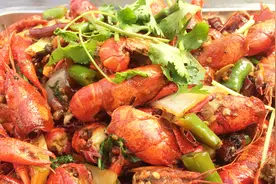 重庆师傅做麻辣小龙虾20年的独门秘方，配料全部教你，学会就开店