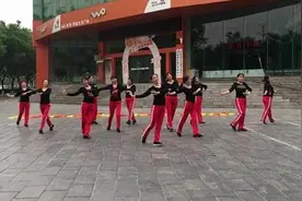 林州太行飞狐广场舞中国美 编舞王广成演示飞狐舞队