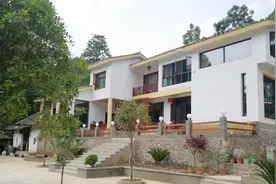 贵州小哥晒农村养老房，占地1亩140万的新中式庭院，城里人羡慕哭视频封面