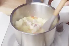 朴信惠 秘制最拿手美食 猪肉土豆咖喱！自称百吃不厌？视频封面