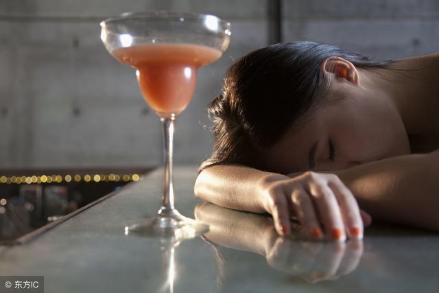 喝酒前吃酵母拌酸奶可以防止宿醉？有一定效果