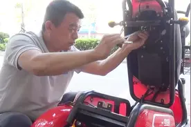 电动车座桶不好锁，问题很简单，老师傅教你，马上能解决视频封面