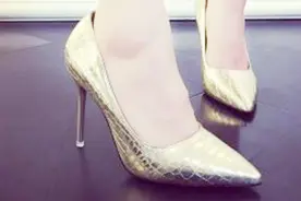 鞋子买小了挤脚怎么办？一个小窍门教你轻松解决，用的人都夸赞