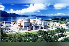 大亚湾工作人员为防止核电污染，每天要检查几十万跟管道！视频封面