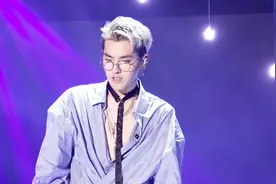 一分钟学会唱歌 模仿别人唱歌好不好？