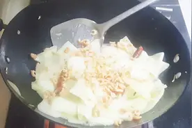 海米炒冬瓜这样做，好吃美味易学，好吃的停不下筷，我先收藏了