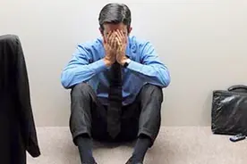领导提拔别人，却把大量工作交给自己该怎么办？看完明白人心复杂视频封面