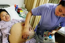 孕妇不要怕意外流产而不运动，适当的运动，对胎儿和自己都有好处视频封面