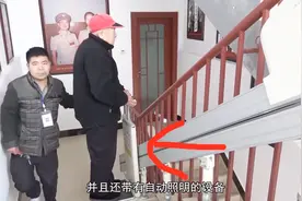中国牛人发明爬楼神器，一刷卡就能上楼，没电梯的楼房有福了视频封面