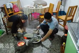 广西人爱喝油茶，黄哥家乡油茶姐妹教你做油茶鸡，人美油茶超有味