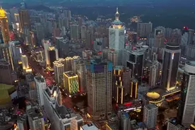 中国“加班之城”，加班率位居榜首，是你所在的城市吗？视频封面