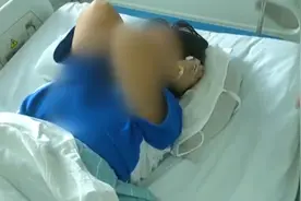 玩笑开过头 同学拿玩具蛇做恶作剧 女孩被吓得昏迷不醒生“怪病”视频封面
