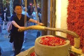 外地人到成都必去的地方宽窄巷子，好玩的都在这里，快收藏了视频封面