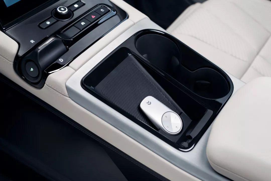 高性能智能电动7座SUV_蔚来ES8_蔚来es8