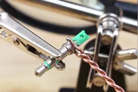 3个给手机用的自制小配件，这个看完，涨的是本事！视频封面