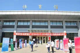 310家用人单位汇聚黑龙江工商学院 提供5500个就业岗位图片