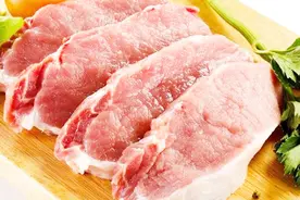 你会洗猪肉么？两分钟教你巧洗猪肉，干净不油腻！视频封面