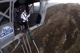 网传南宁一美女旅游“蹦极没绑绳身亡”？当事人：“我还活得好好的”图片