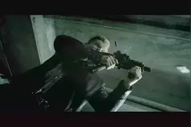 美女被悍匪追杀，倒车太牛逼了吧视频封面