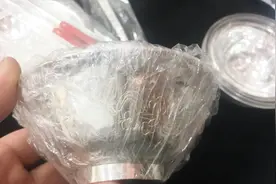 用银碗银筷子银勺子吃饭不但没有坏处，好处更是人人都想的必需品视频封面