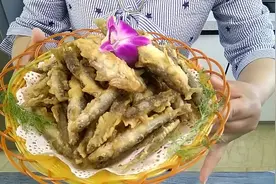 钓鱼掉到小河鱼怎么吃？油炸小柳根鱼，色泽金黄味道鲜美视频封面