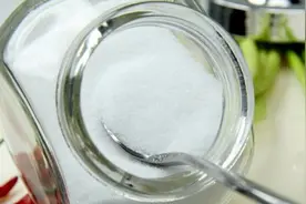 洗头发时放点盐，竟然有这样的好处，能解决多数人的烦恼，真实用视频封面