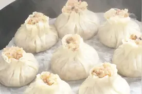 手把手教你做糯米烧卖，皮薄馅大，干净卫生，再也不用买早餐了视频封面