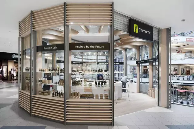 吃苹果下巴上起鸡皮疙瘩