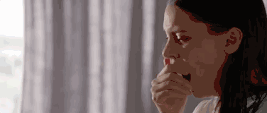 吃苹果下巴上起鸡皮疙瘩