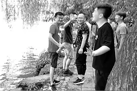 寻找救命恩人帖子暖遍杭州全城：6人跳湖救起老夫妇图片