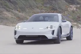 保时捷首款纯电超跑Mission E Cross Turismo（原型车）亮相！视频封面