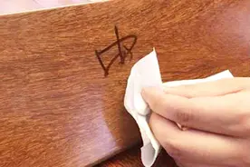 记号笔印用抹布擦不掉？教你3招快速去除，简单实用！视频封面