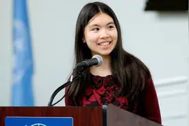 美国有个华裔“第一神童”，15岁就受邀去哈佛大学演讲视频封面