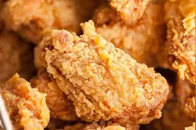 微波炉只热菜？教你吮指原味鸡翅微波炉做法，简单易学，懒人福利