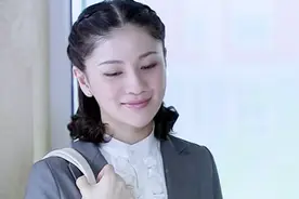 这个女人三十万买的地竟然卖了五百八十万视频封面