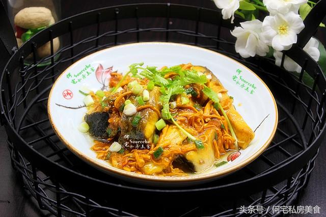 夏天炖鱼加点它，肉嫩汁香，还能消除疲劳，孩子常吃提高记忆力！