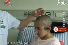 南昌：女工低头扫地 头发卷入机器头皮撕裂视频封面