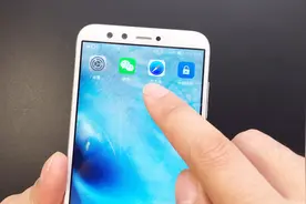 教你打开微信隐藏功能，可以知道对方是否实名认证，还能看到名字视频封面