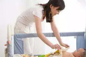 夏天到底要不要给宝宝盖被子？来看看儿科医生的建议！别再错了！