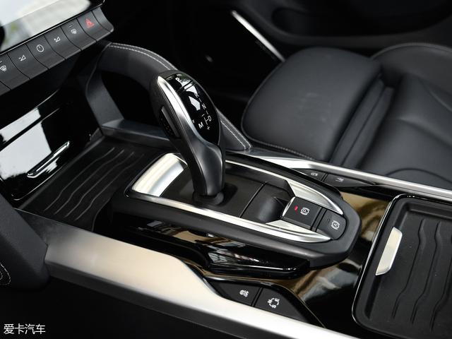 华晨中华V7正式上市 售价10.87万元起