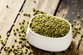 绿豆生虫了怎么处理？还能吃么？