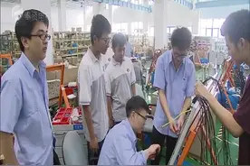 首批“00后”中专毕业生走俏 满足社会就业岗位需求视频封面