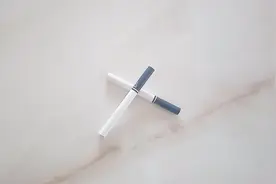 香烟除了能抽以外，原来还可以放在冰箱里，3个小妙招，受用了